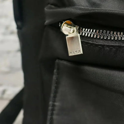 CASUAL BACKPACK METAL SOCKET